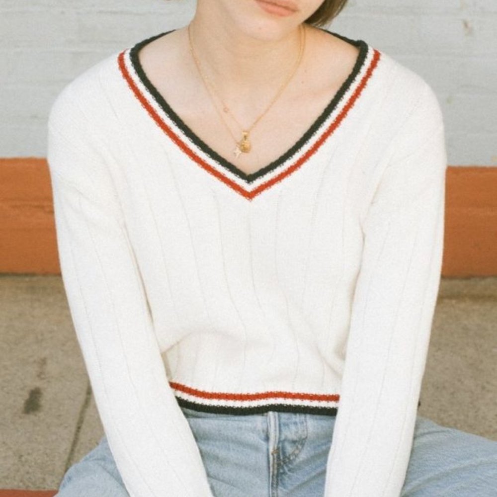 Brandy Melville Nicole Sweater